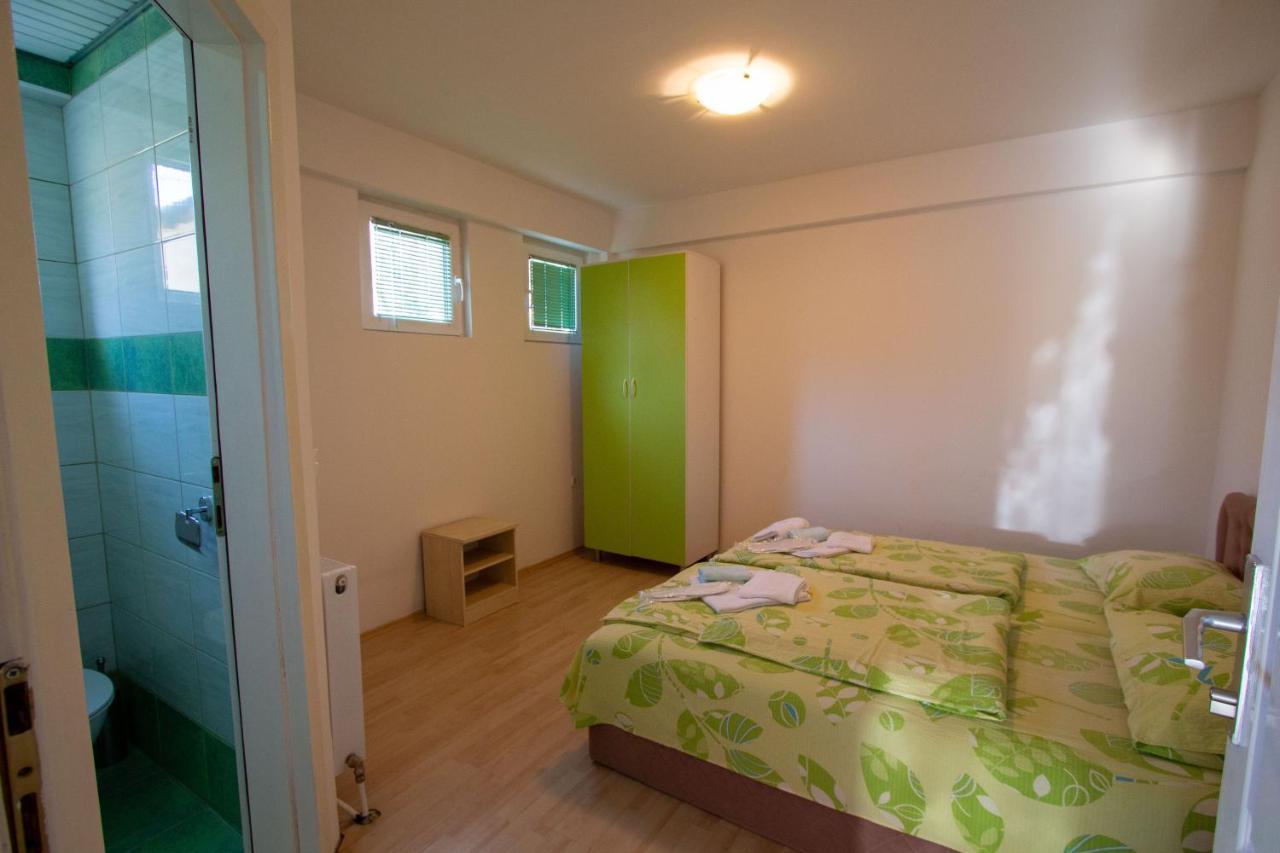 Villa In Apartments โอครีด ภายนอก รูปภาพ