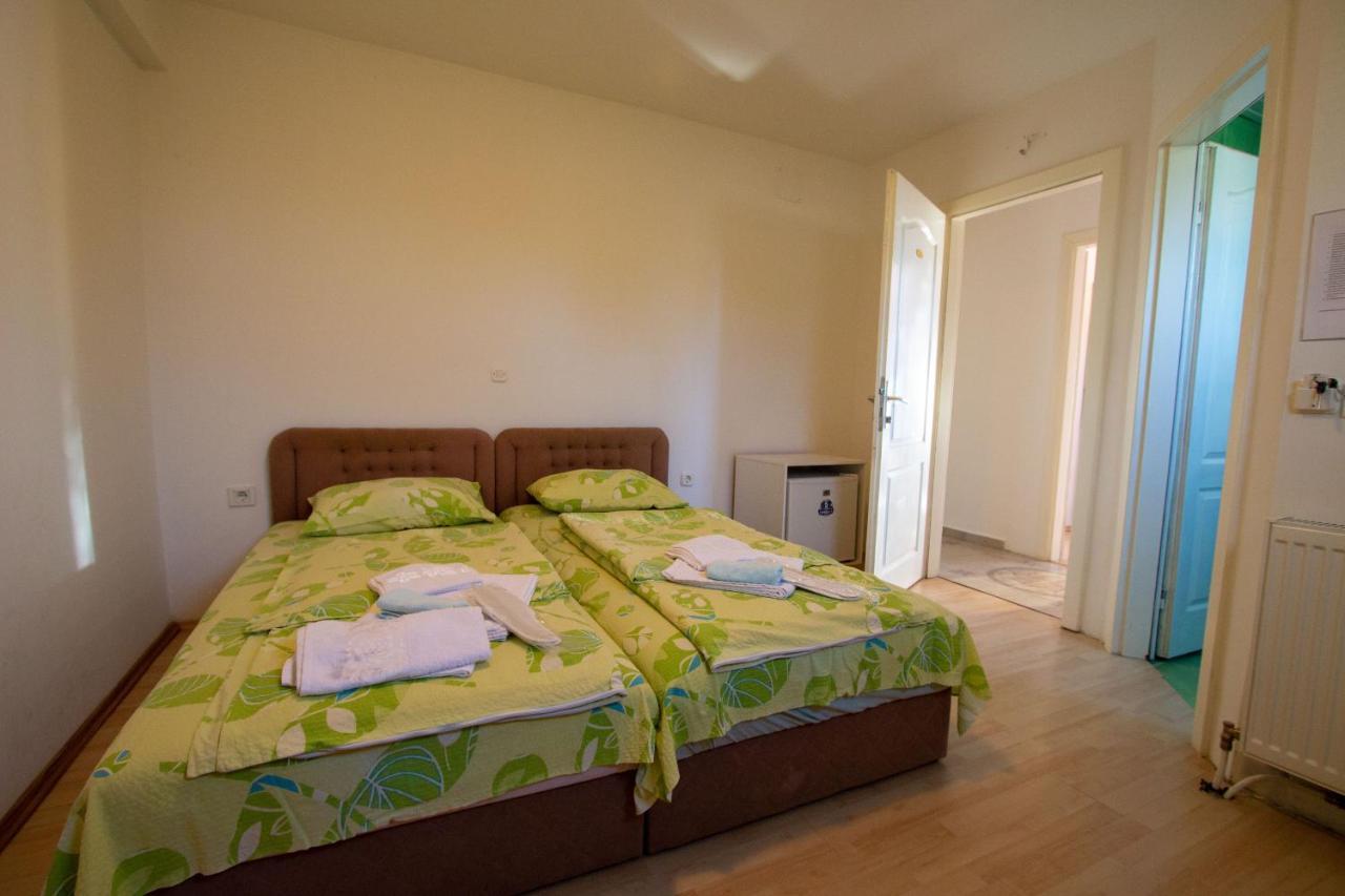 Villa In Apartments โอครีด ภายนอก รูปภาพ