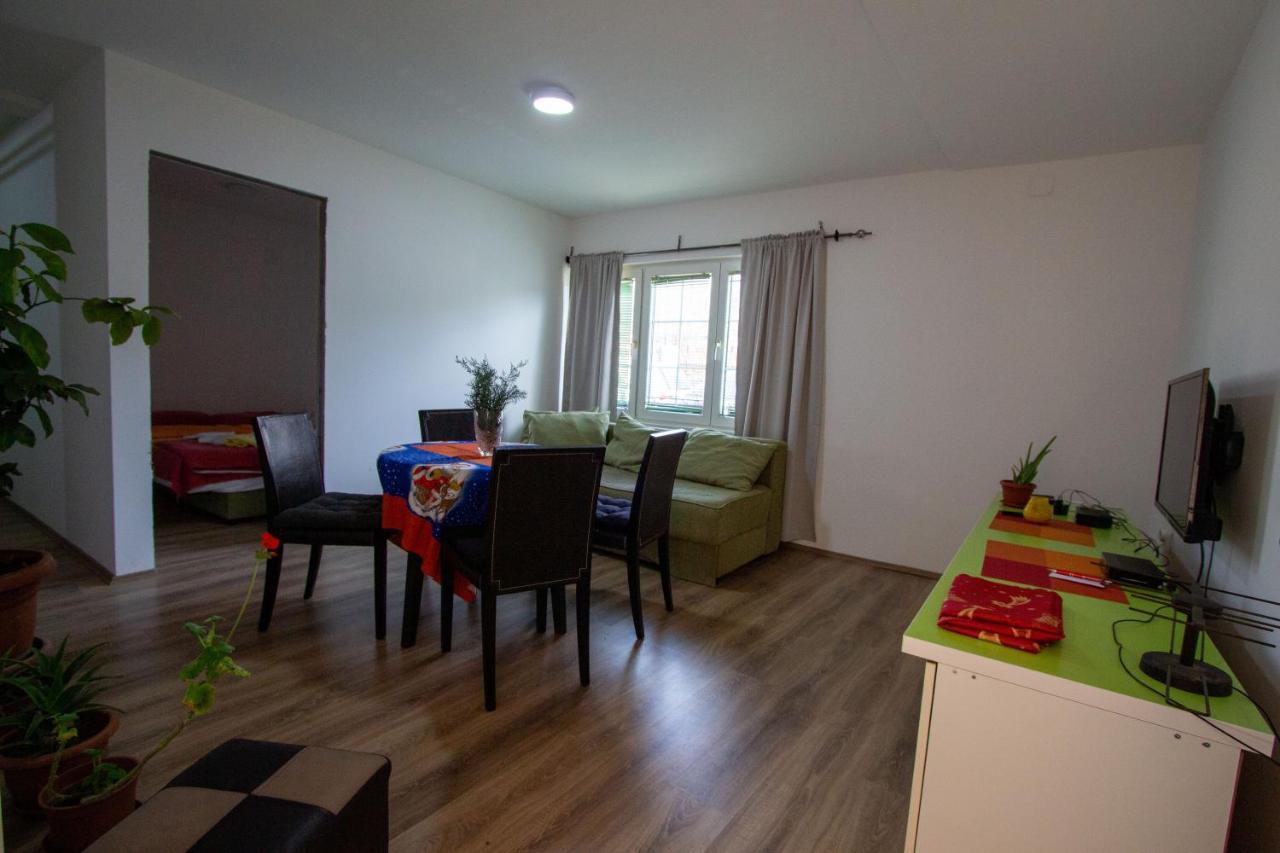 Villa In Apartments โอครีด ภายนอก รูปภาพ