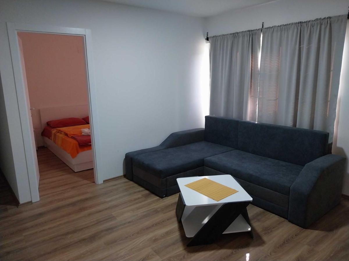 Villa In Apartments โอครีด ภายนอก รูปภาพ